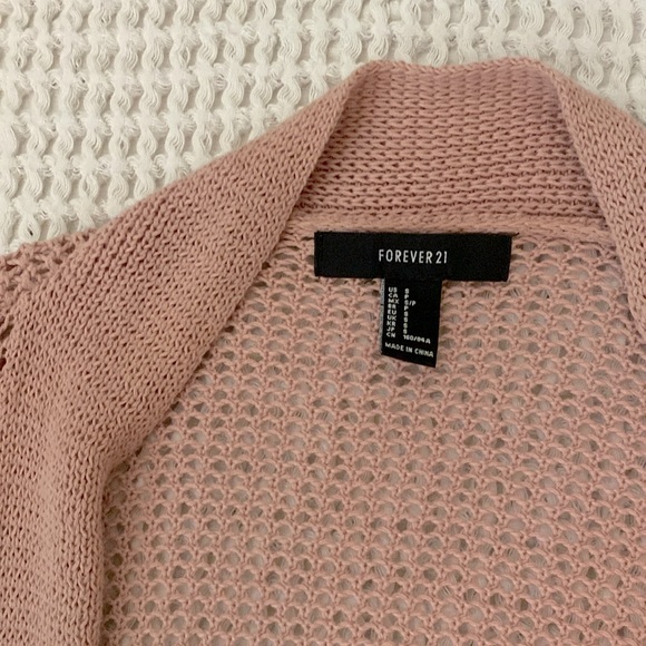 Forever21 oversized pink knit cardigan - Picture 2 of 2